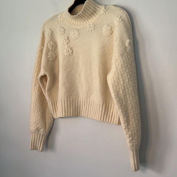 Sincerely Jules Mock Neck Daisy Chunky Knit Sweater - Picture 3 of 9
